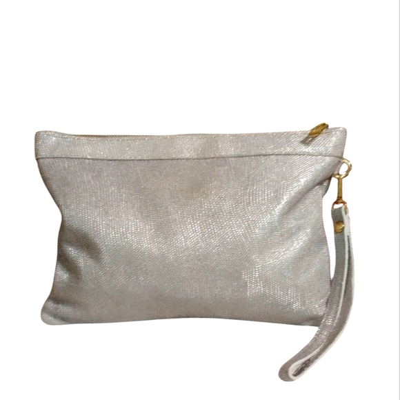 Laura Di Maggio Elegant Silver Clutch with Wristlet Strap Metallic Bag - Picture 1 of 11